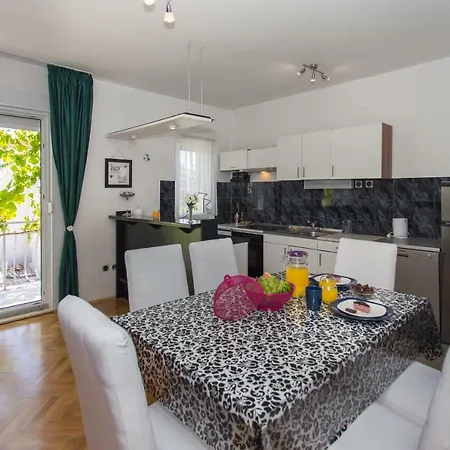 Apartment Mate Kastela